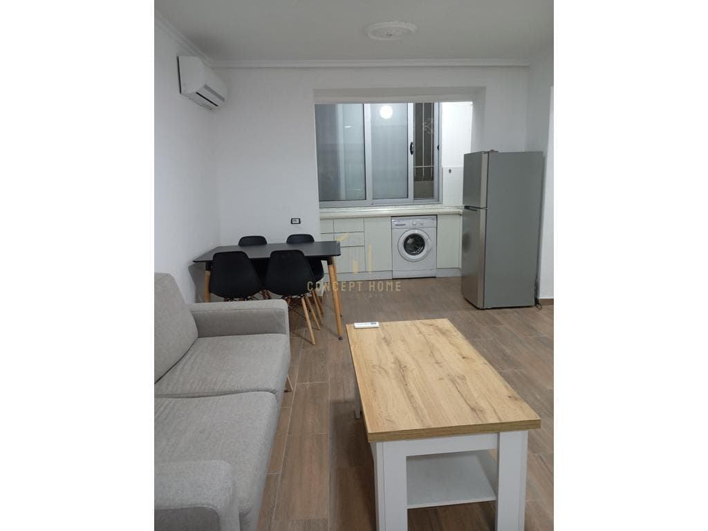 Apartament 1+1 me qera Materniteti i Ri 3