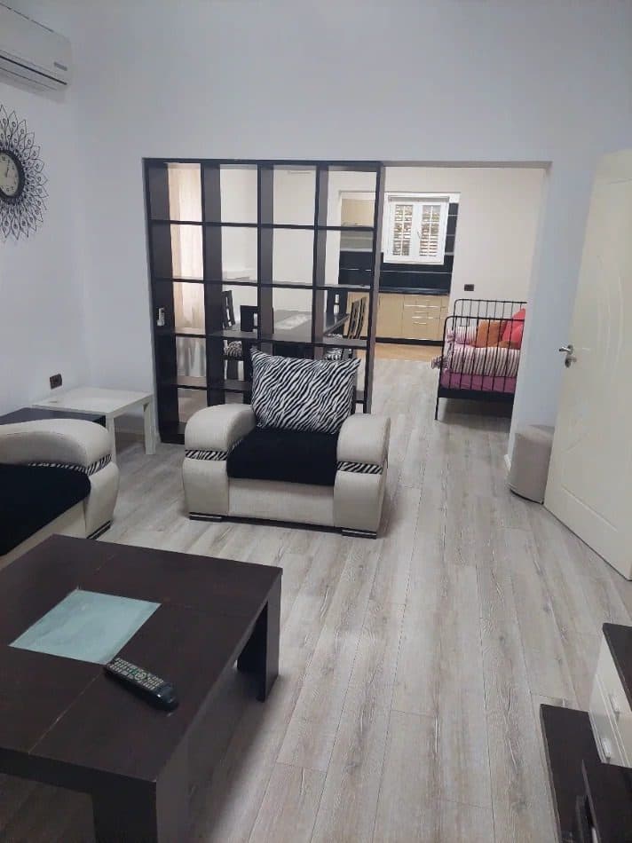 Jepet me qera Apartament 2+1 ne Ali Dem 2