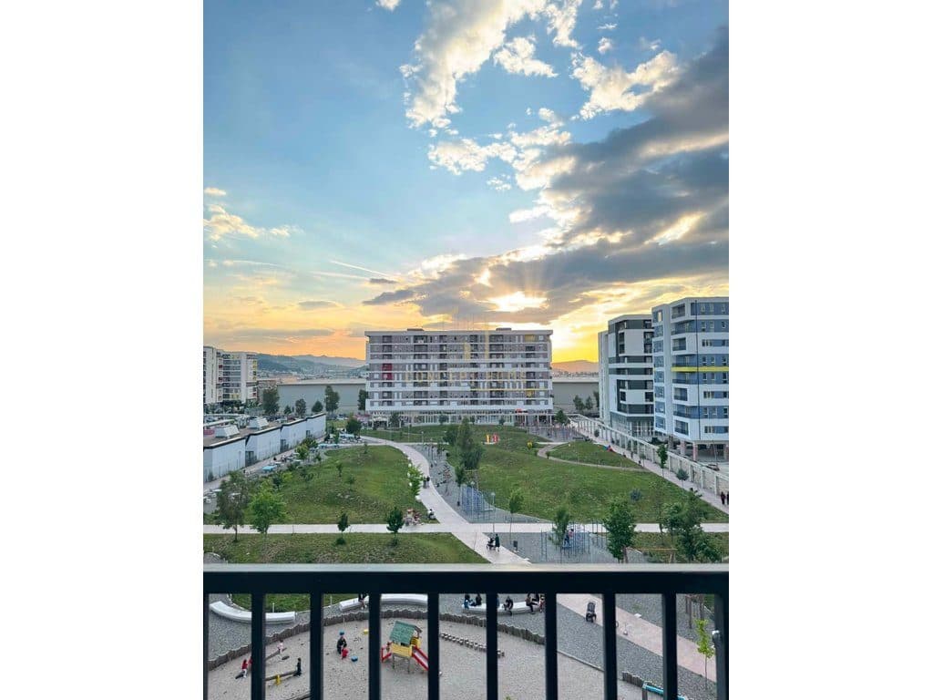 Jepet me qera apartament 2+1 Univers City 2