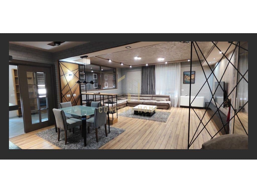Shitet Super Apartament 4+1+2 ne Myslym Shyr