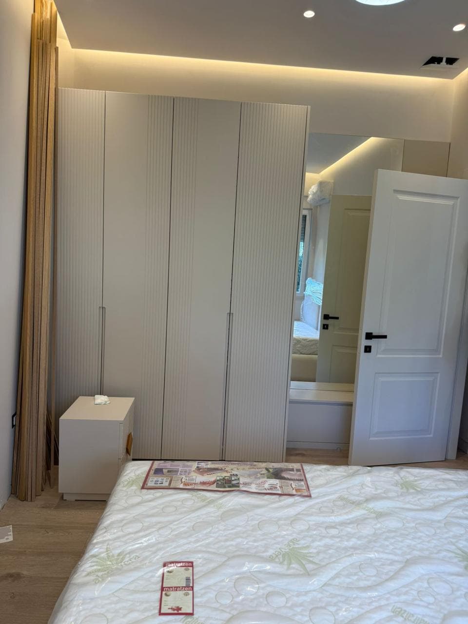 Jepet qera Apartament 1+1 , tek Selvia 3