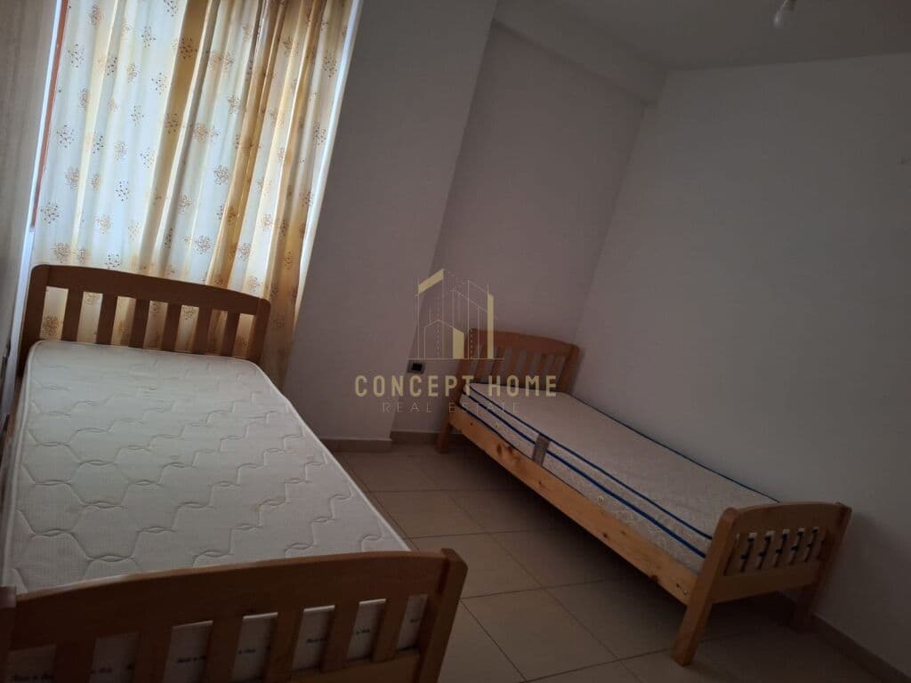 Jepet me qera apartament 3+1+2 Ne Fresk / 420 Euro 4