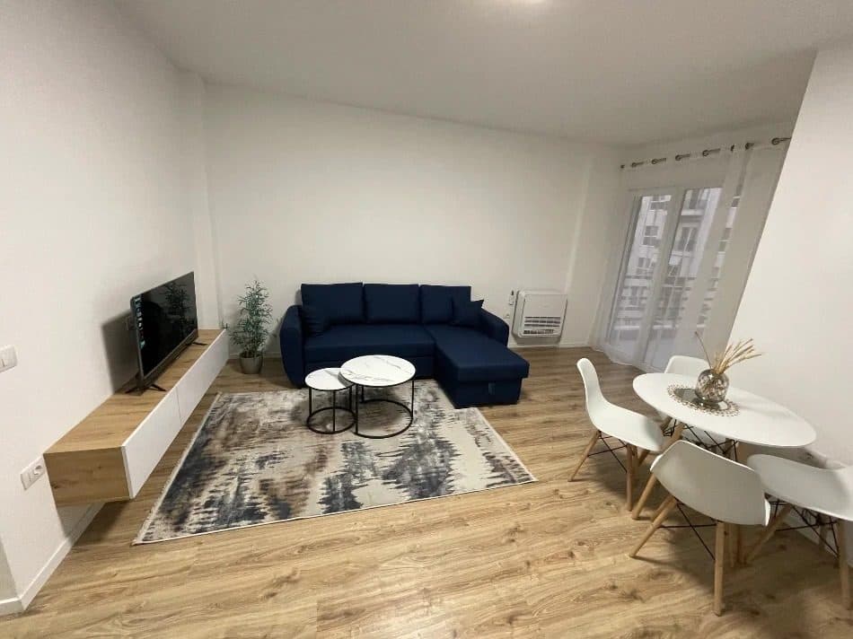Jepet me qera apartament 1+1 ne Laprak