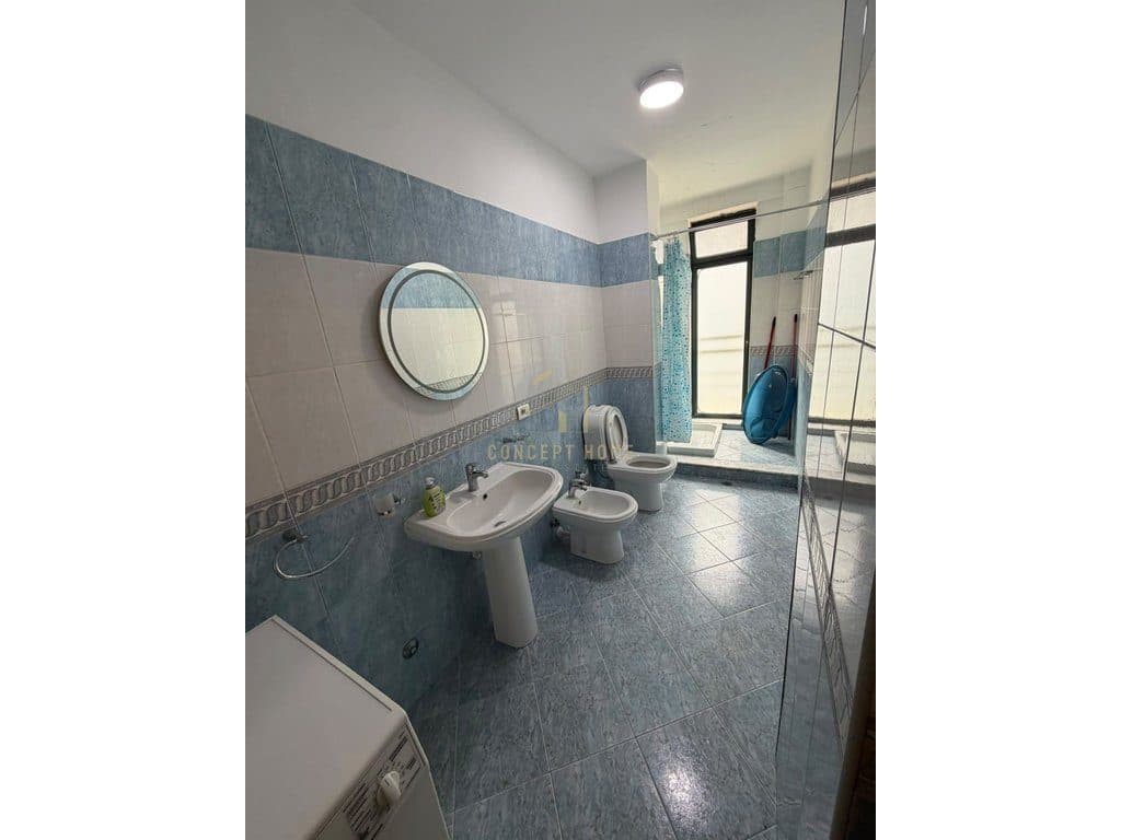 Jepet me qera Apartament 2+1 ne Kamez 2