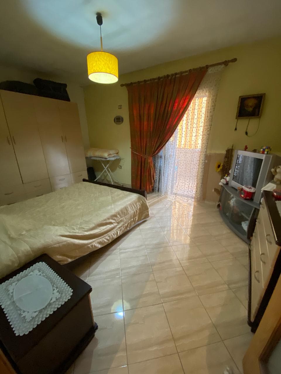 Shiten dy apartamente tek 21 Djetori
