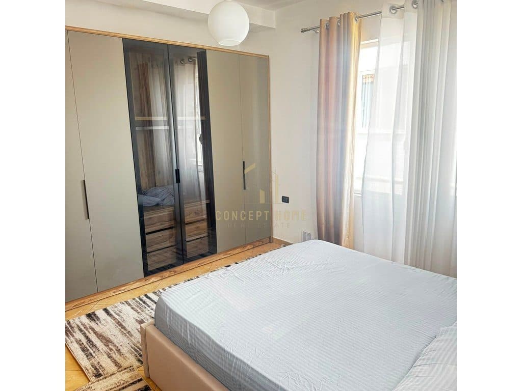 Jepet me qera Apartament 1+1 tek Rruga 5 Maji 2