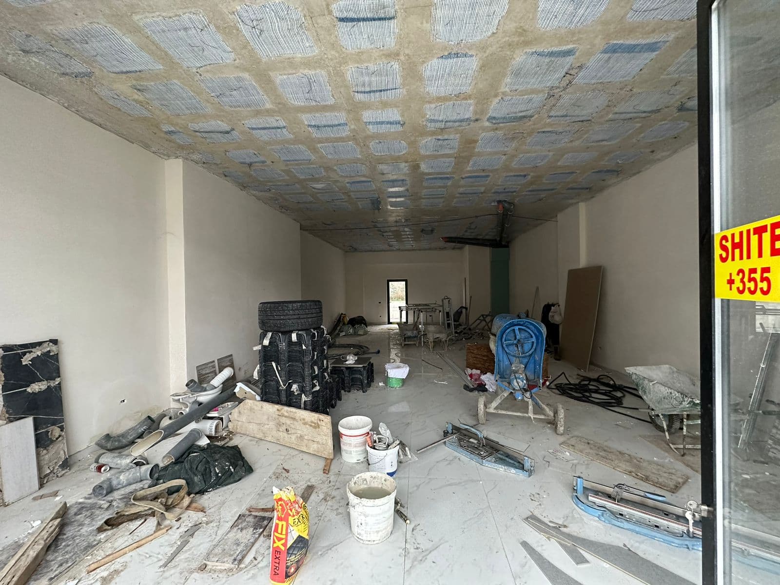 Dyqan për Shitje në Kamëz - 234370€ | 101.9 m² 3