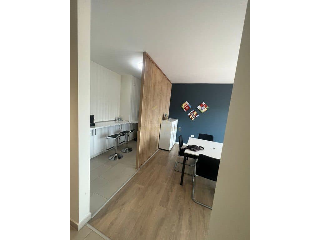 Jepet me qera apartament 2+1+2 ne 2