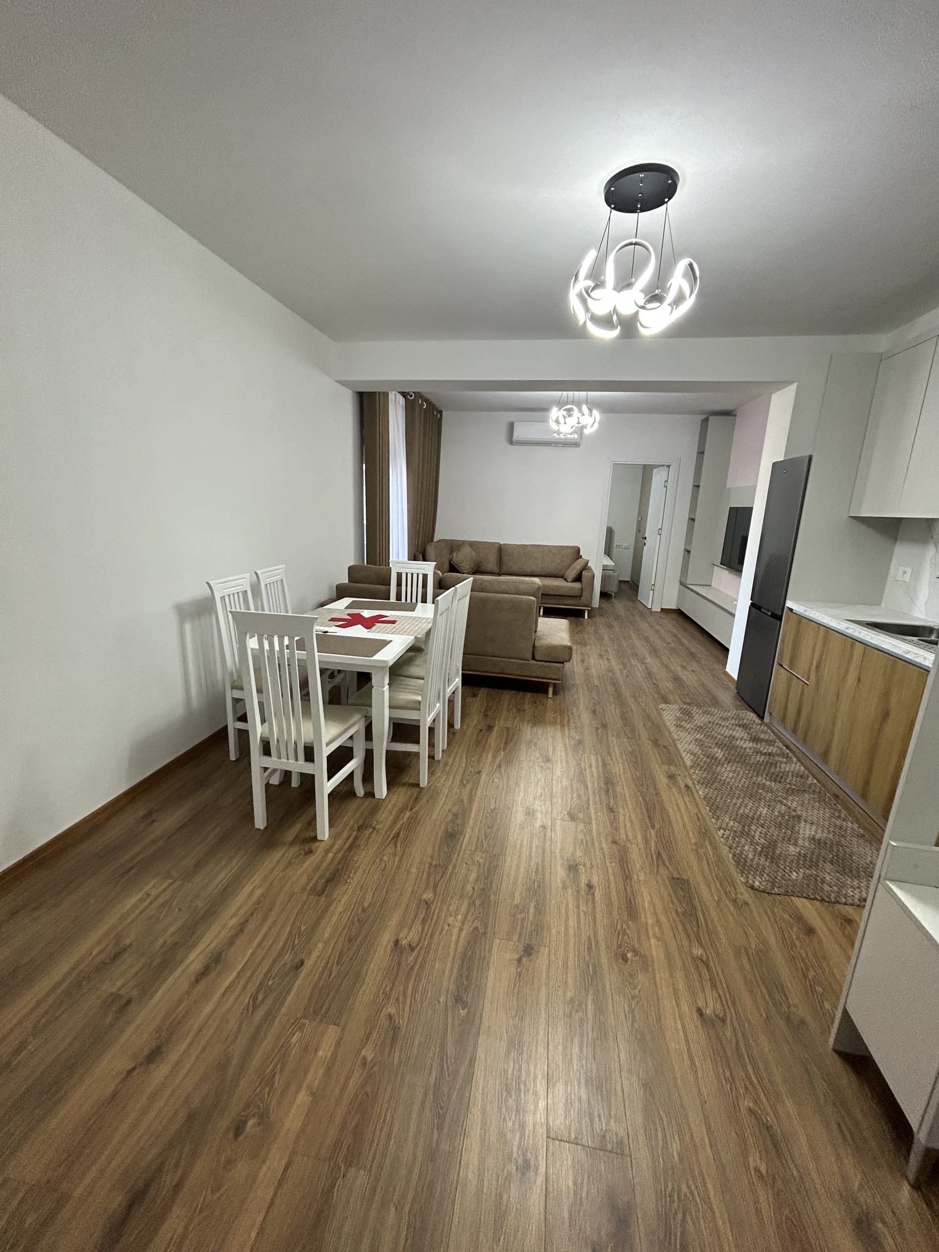 Jepet apartament 2+1+2+parkim me qera tek Kodra e Diellit 2