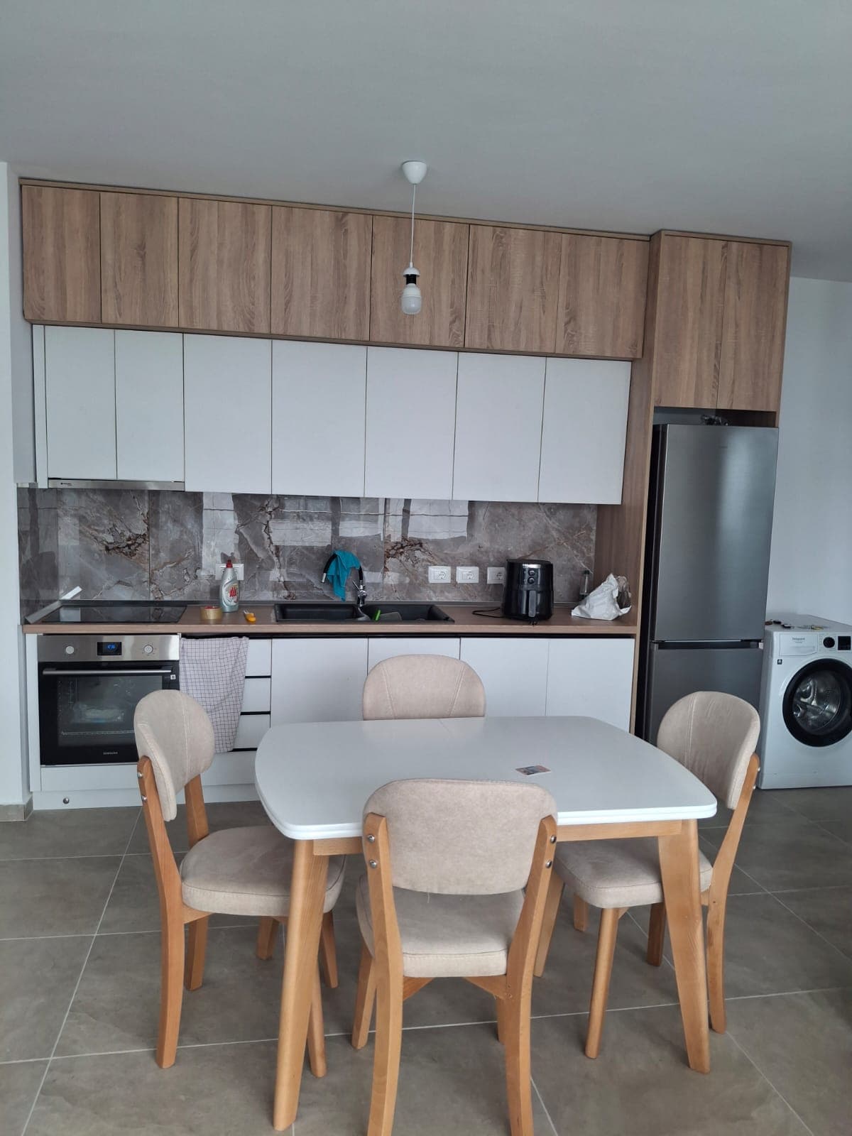 Apartament me qera 2+1 ne Porcelan 2