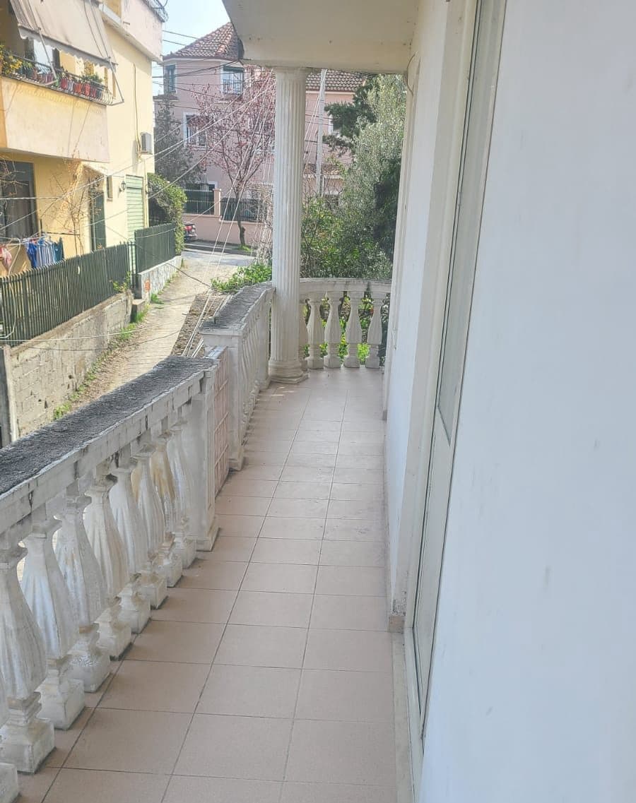 Jepet me qera garzoniere tek Tregu Elektrik 2
