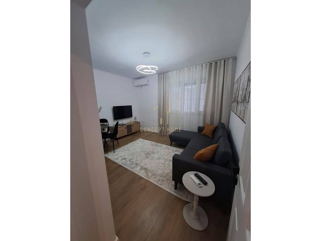 Jepet me qera apartament 1+1 Ish Restorant Durresi 2