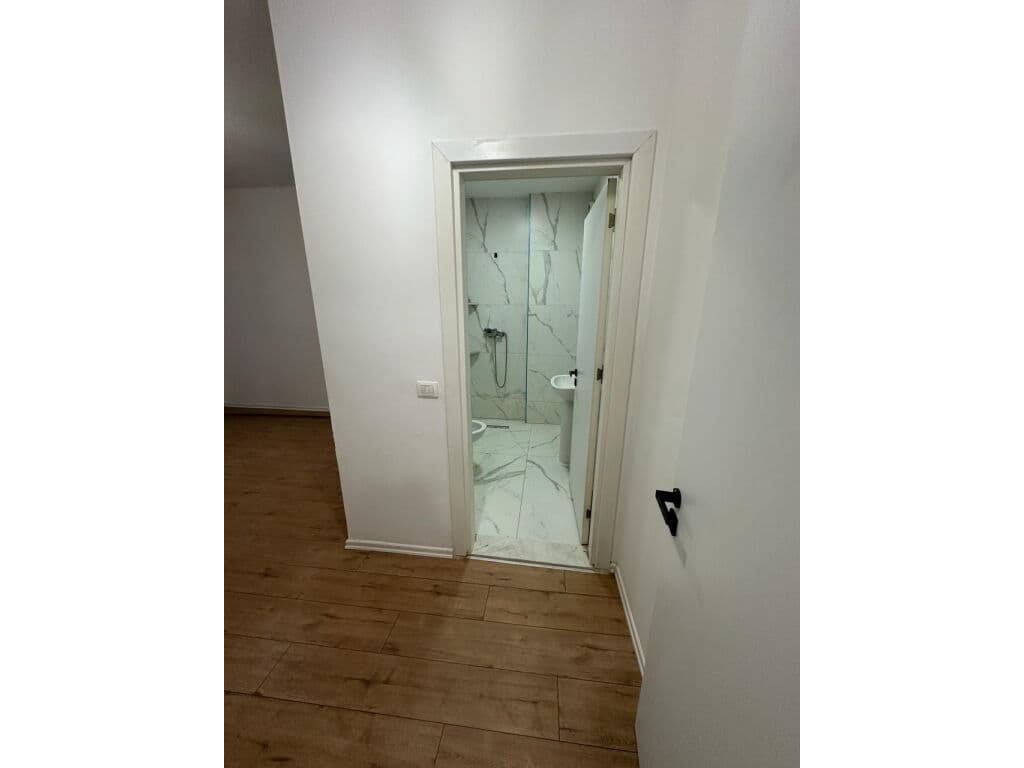 Apartament 2+1+2 Për Shitje në Kamez, Tiranë - 85,000.00€ | 95.5 m² 4