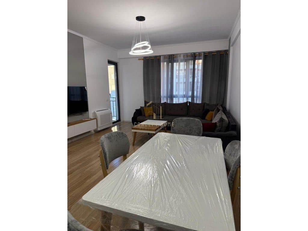 Shitet Apartament 1+1 ne Astir