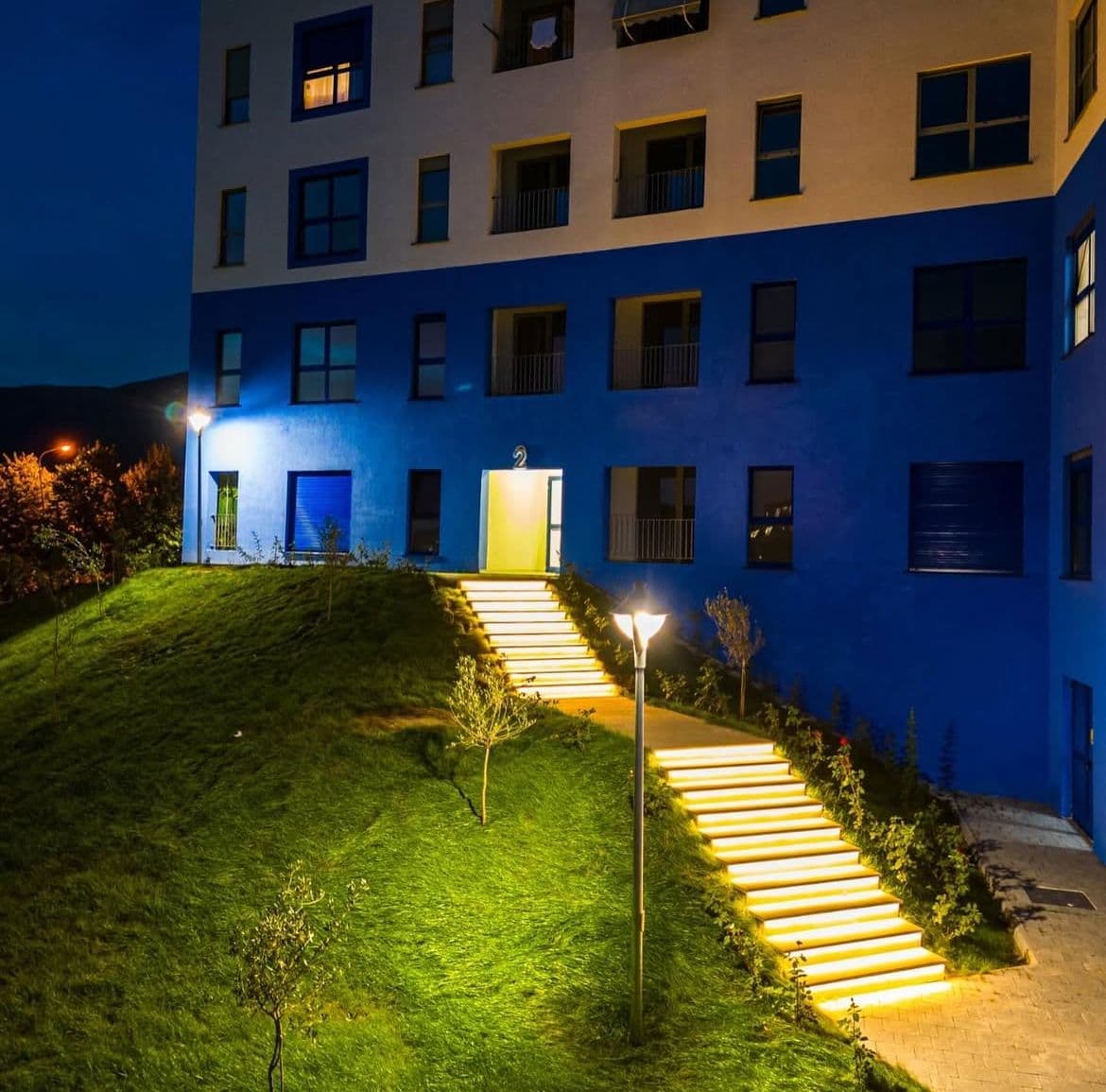 Shitet Apartament 3+1+2 ne Ali Dem 4