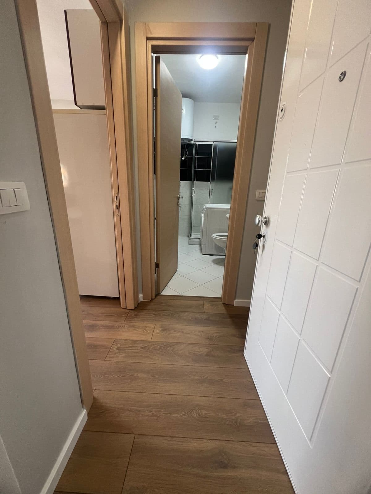 Shitet apartament 1+1 ne Fresk