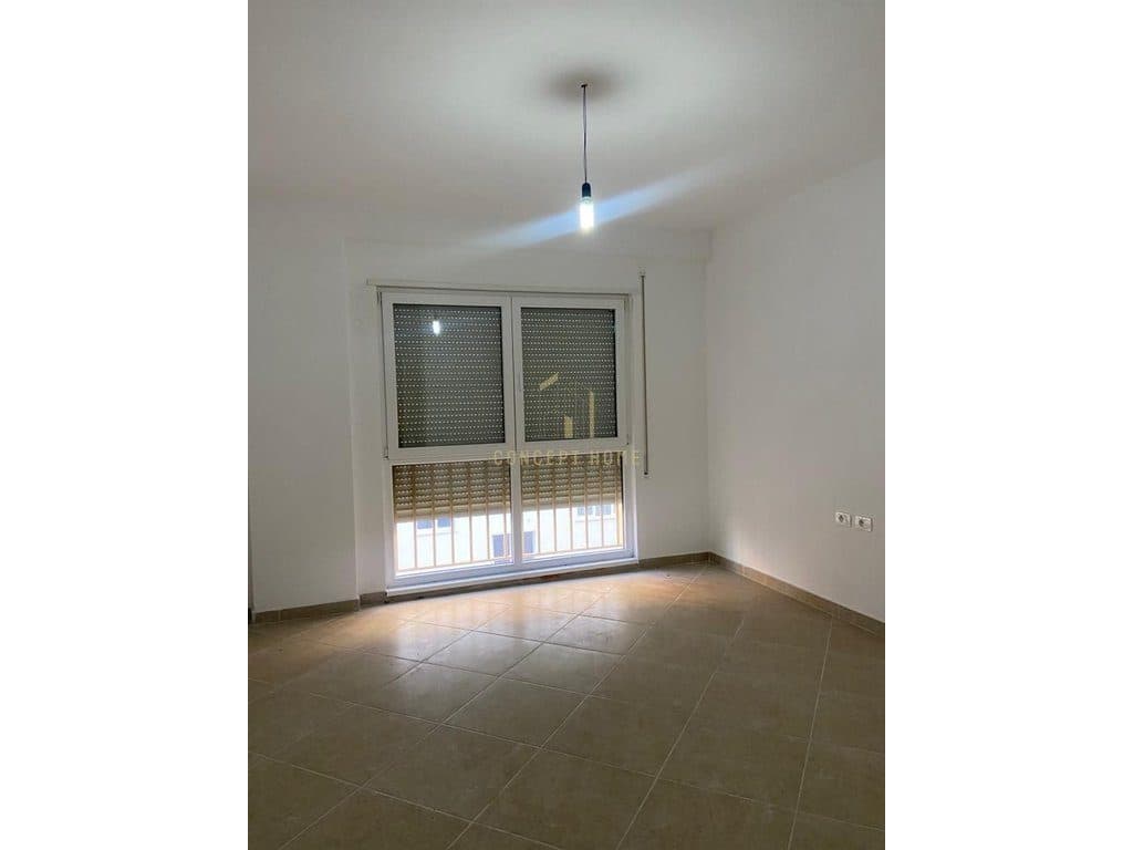 Shitet Apartament 2+1 ne Selite 4
