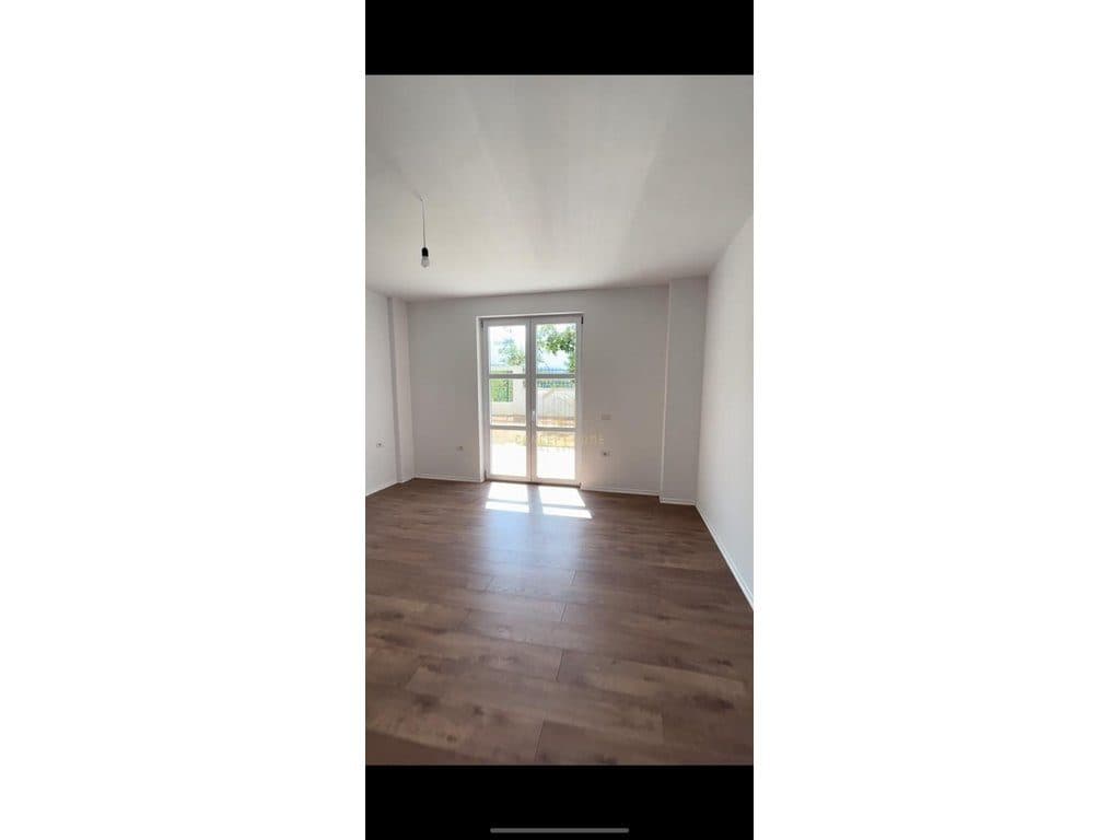 Jepet me qera super apartament 2+1+2+garderobe ne Linze 4