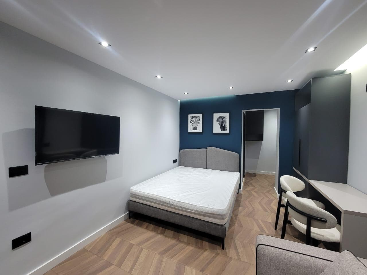 Shitet apartament i ndar ne 2 gasoniere dhe 1 apartament 1+1 dhe lavanteri plus post parkimi te pershtatura per AIR/BB / 268.000 euro 4