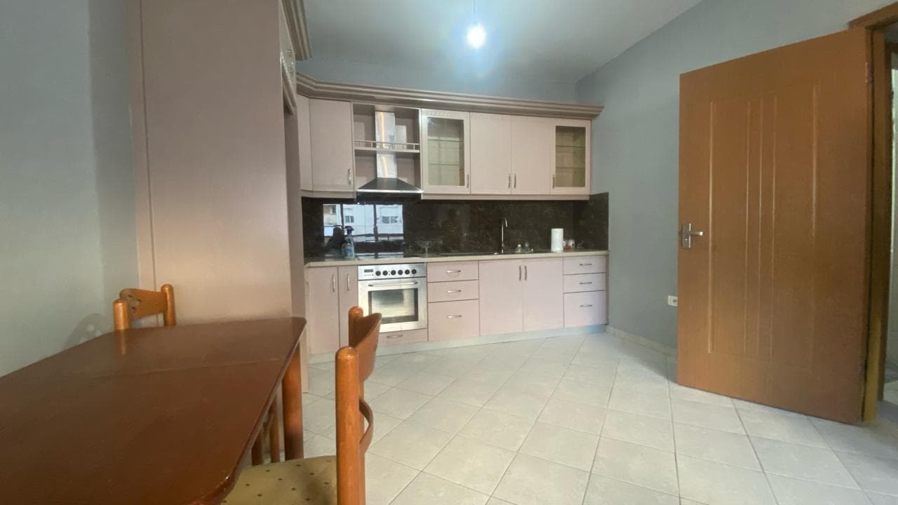 Apartament 2+1 me qira në Misto Mame, Tiranë - 400€ | 96 m² 4
