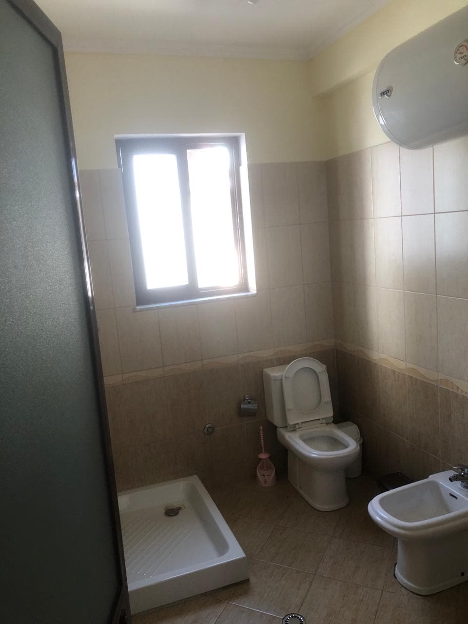 Vilë 2+1 me qira në Rrugën e Elbasanit, Tiranë - 350€ | 95 m² 4