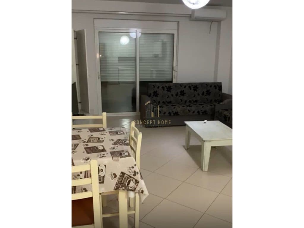 Jepet me qera Apartamenti 2+1 , ne Selite