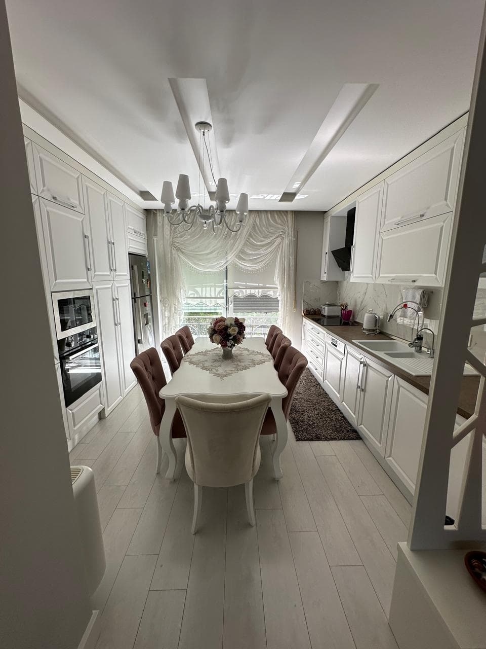 Apartament 3+1+2 me qira në Kodra e Diellit, Tiranë - 1500€ | 158 m²