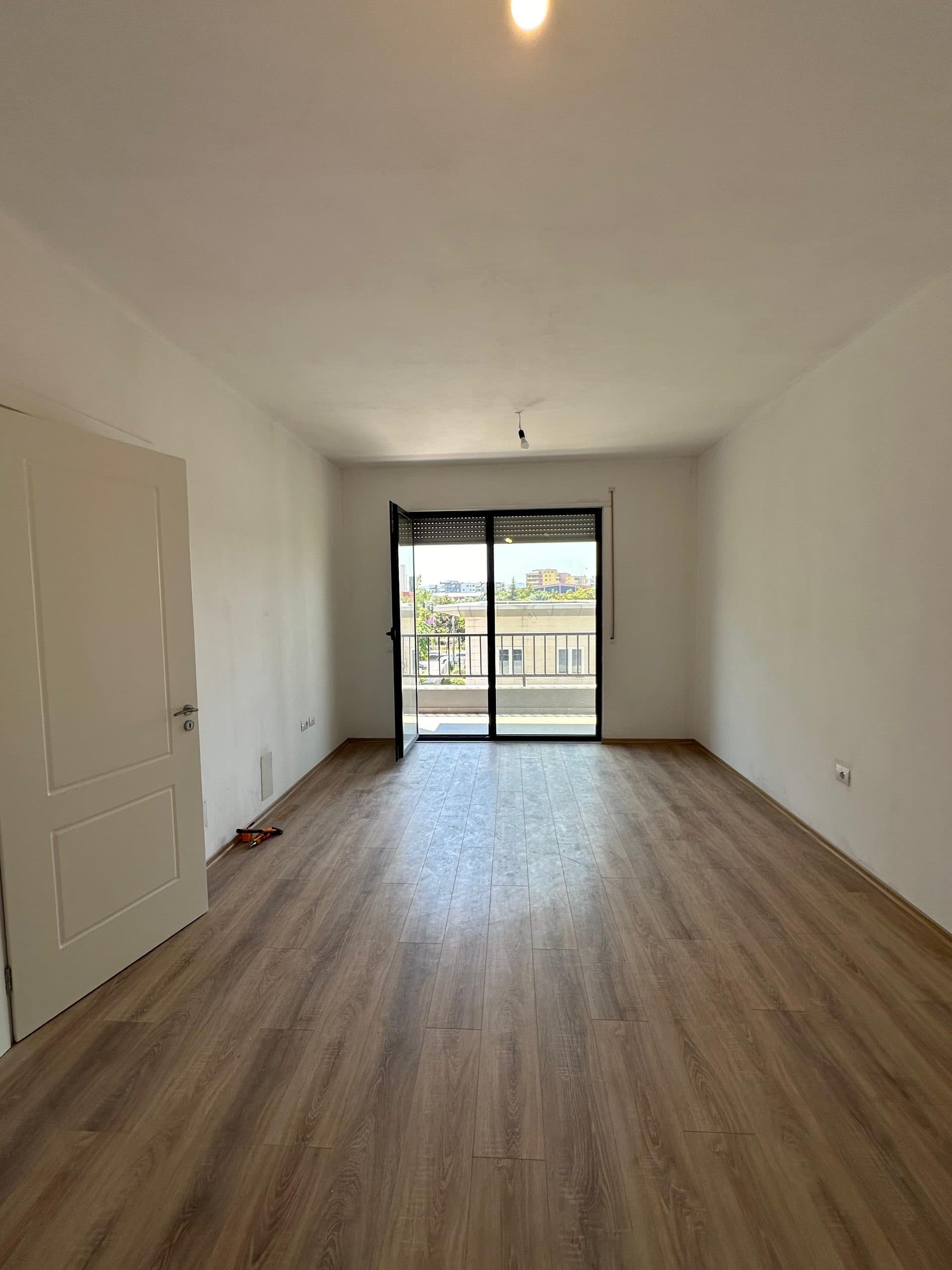 Jepet me qera Apartament 2+1 ne Kinostudio