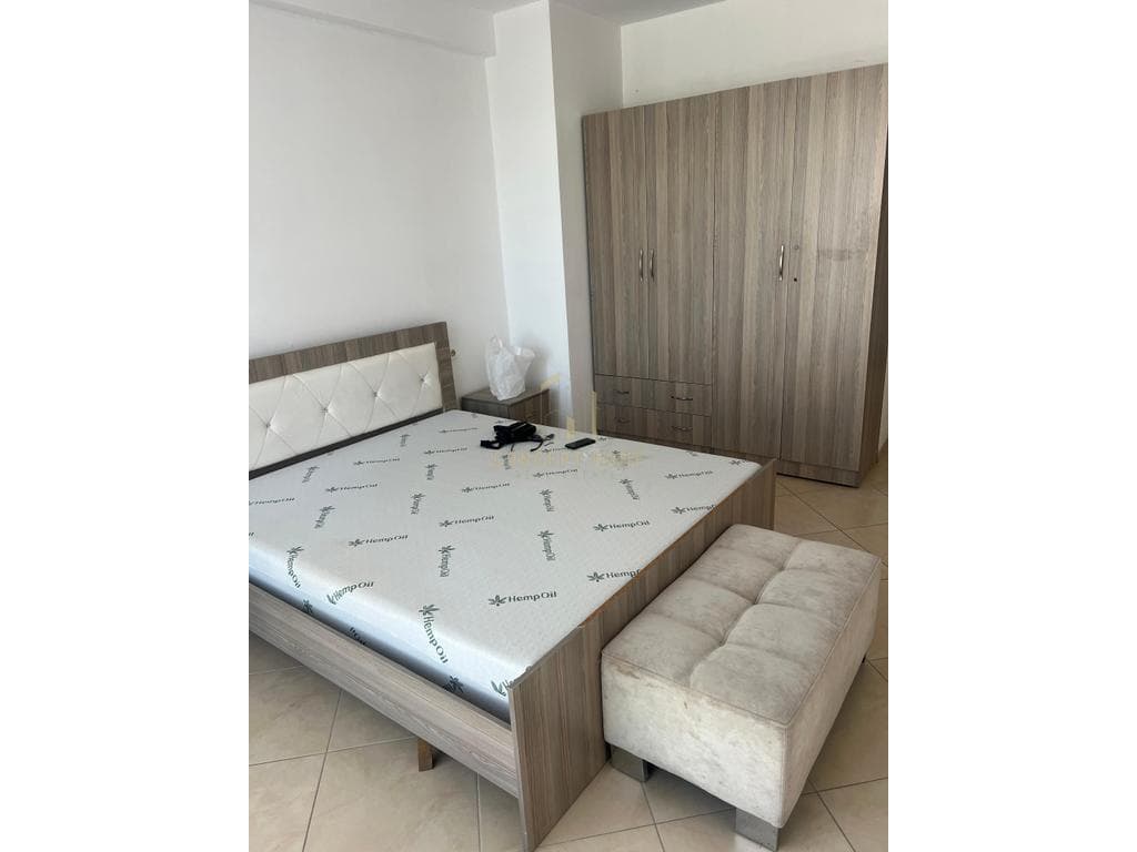 Jepet me qera apartament 2+1 ne 4