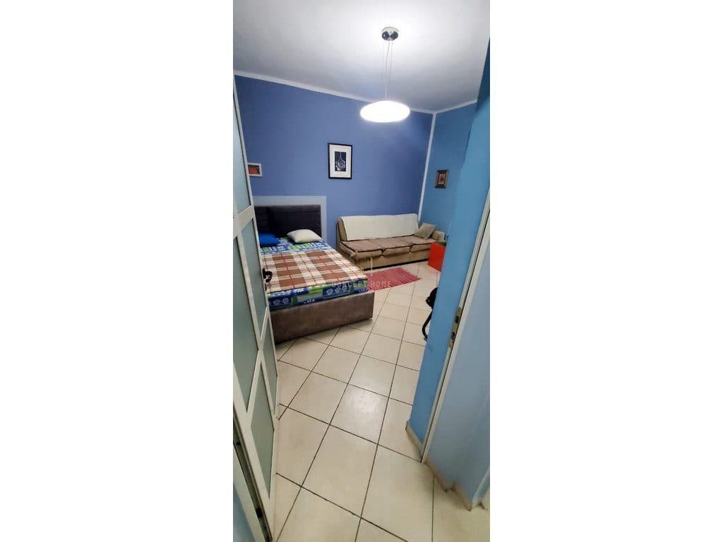 Jepet apartament me qera 2+1 Ne Rruga Bardhyl 2