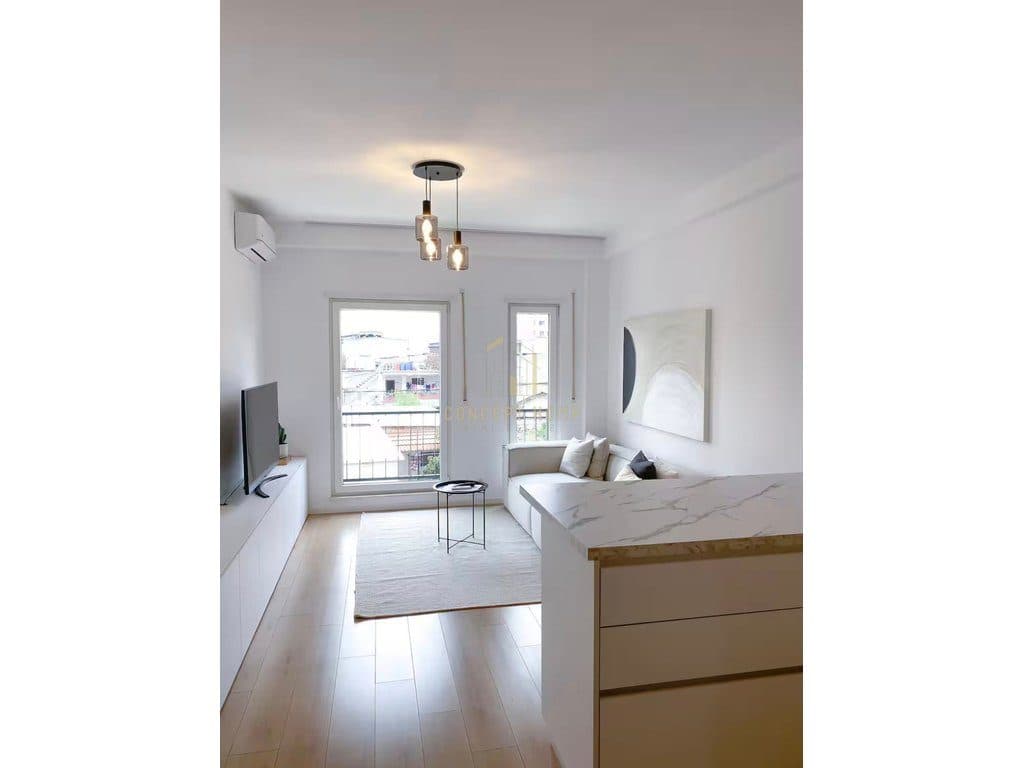 Apartament 1+1 me qera tek Jordan Misja. 3