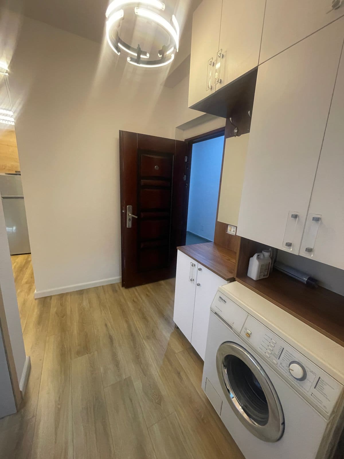 Shitet apartament 1+1 Yzberisht 3