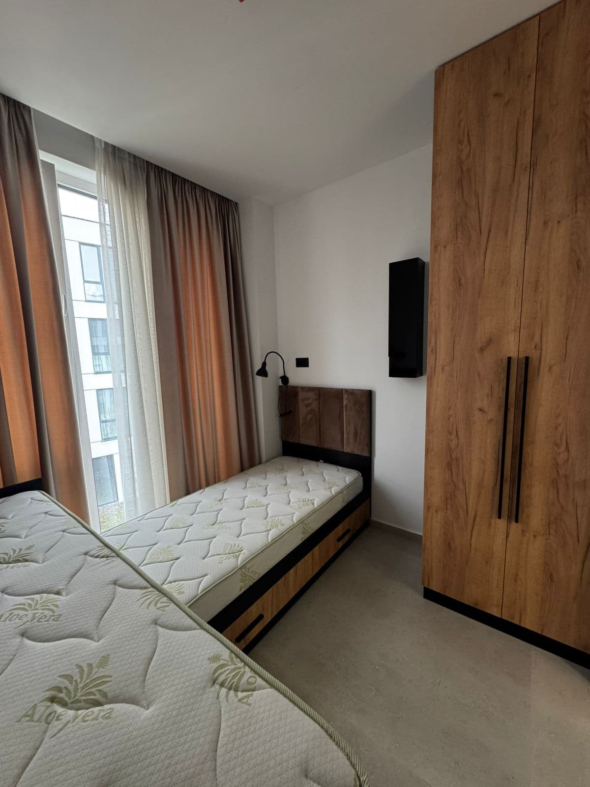Jepet me qera apartament 2+1+2 + Parkim Liqeni Thate ( Forest Residenc) 4