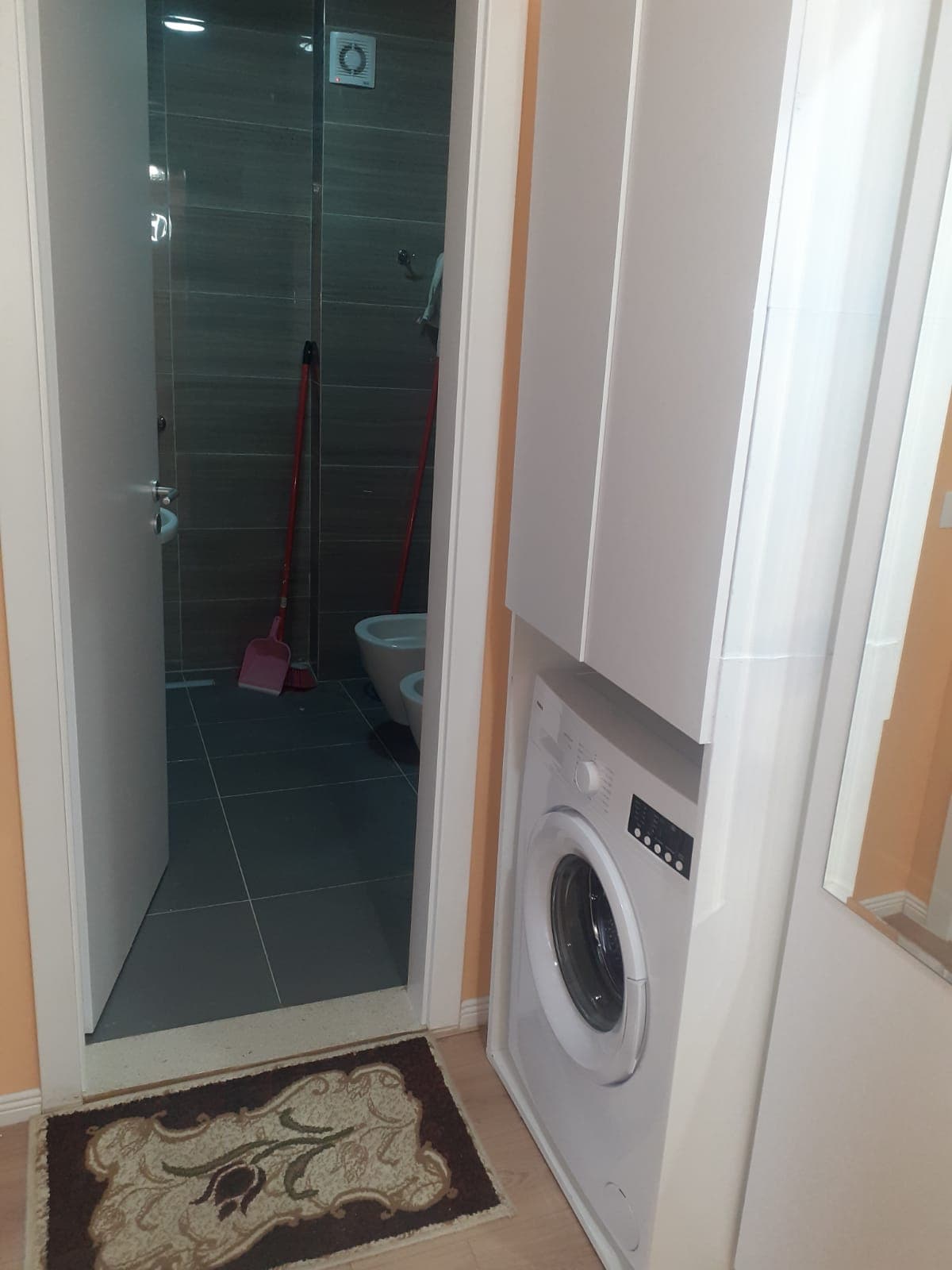 Jepet me qera apartament 2+1 Te Kodra Diellit 2