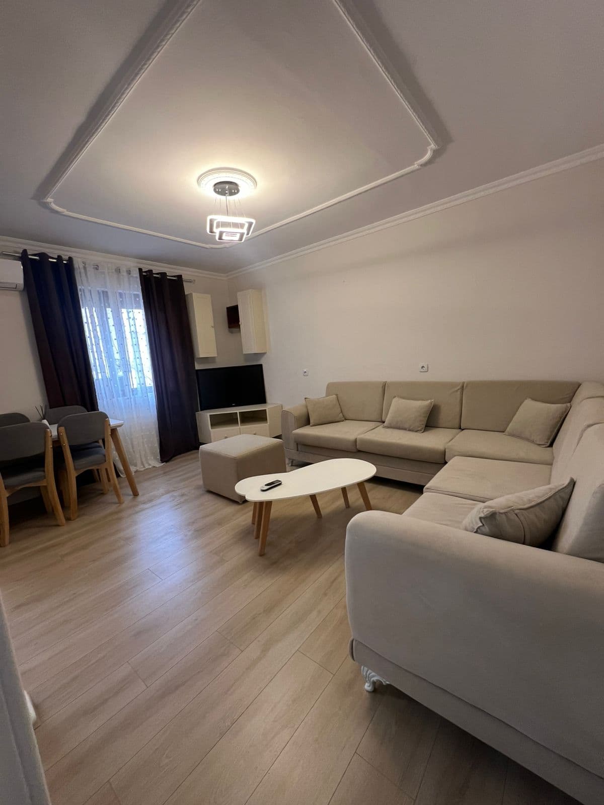 Shitet Apartament 1+1 ne Porcelan (mbas UET) 4