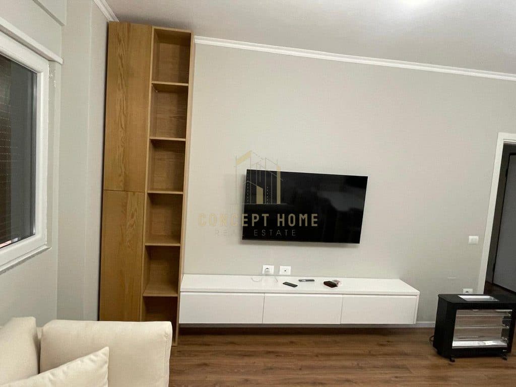 Shitet Apartament 1+1 ne Kamez 4