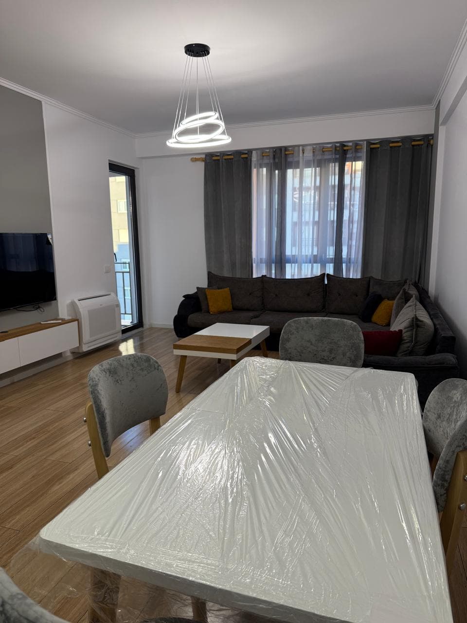 Shitet Apartament 1+1 ne Astir