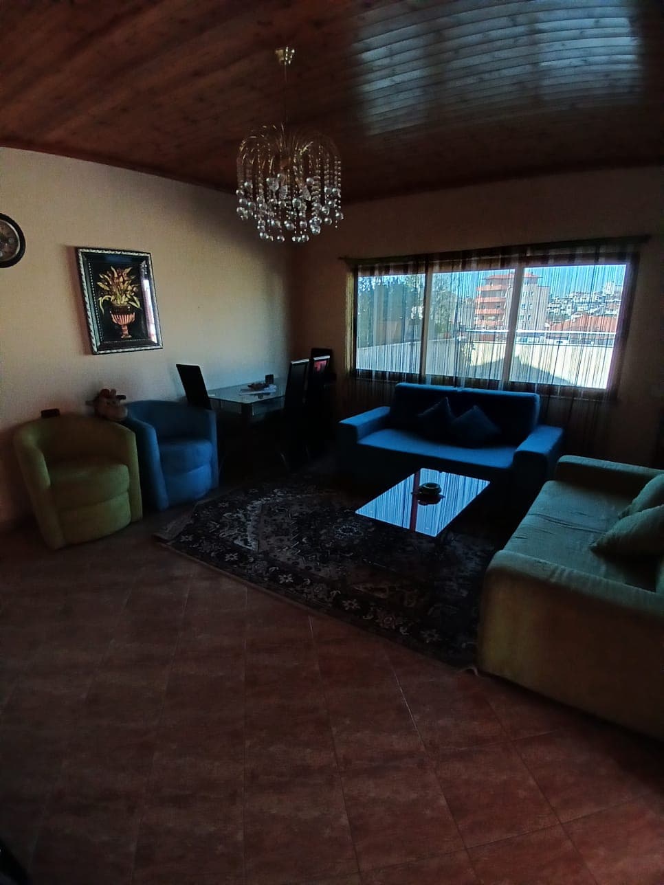 Jepet me qera apartament 2+1 ne Shkoze/Cmimi: 350 Euro/Muaj 4