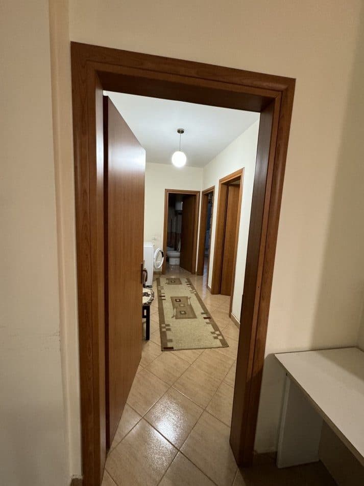 Jepet me qera Apartament 2+1 ne Fresk prane pasticeri Alna / 450 EURO 4