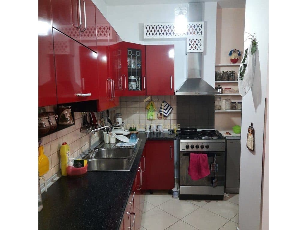 Shitet Apartament 2+1 ne Zog te zi 4