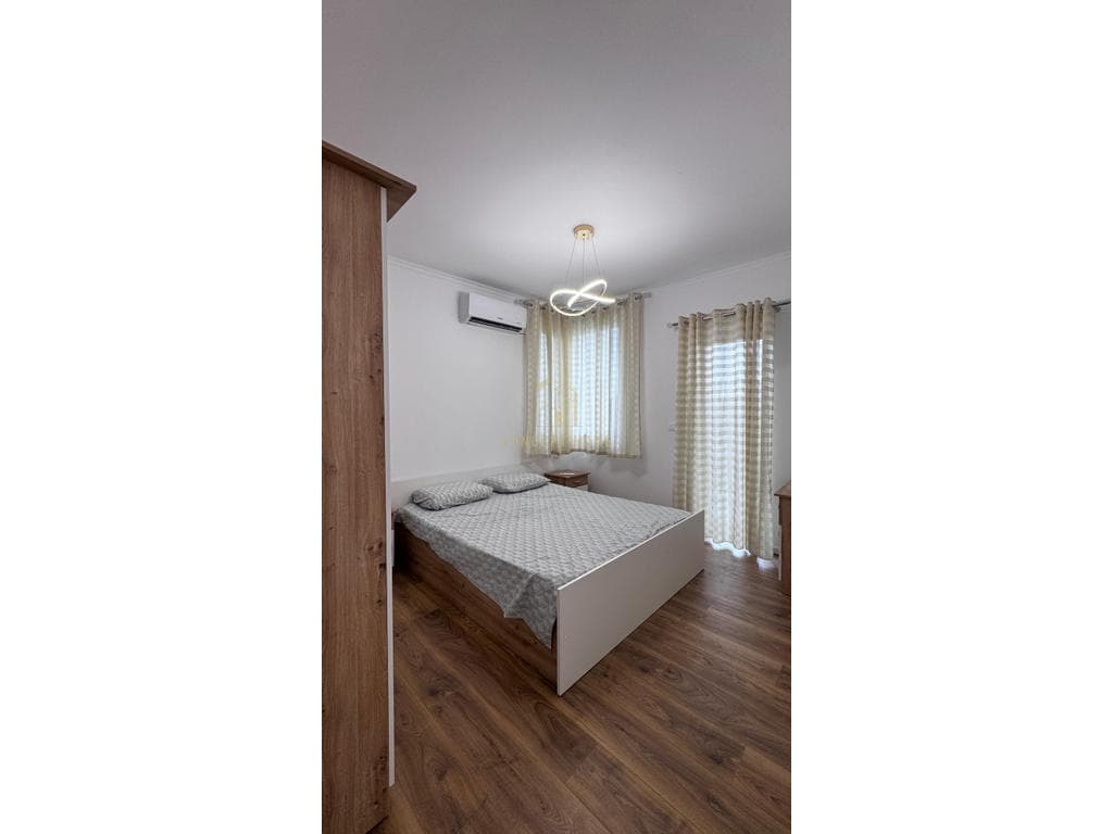 Shitet apartament 2+1 ne Don Bosko 3