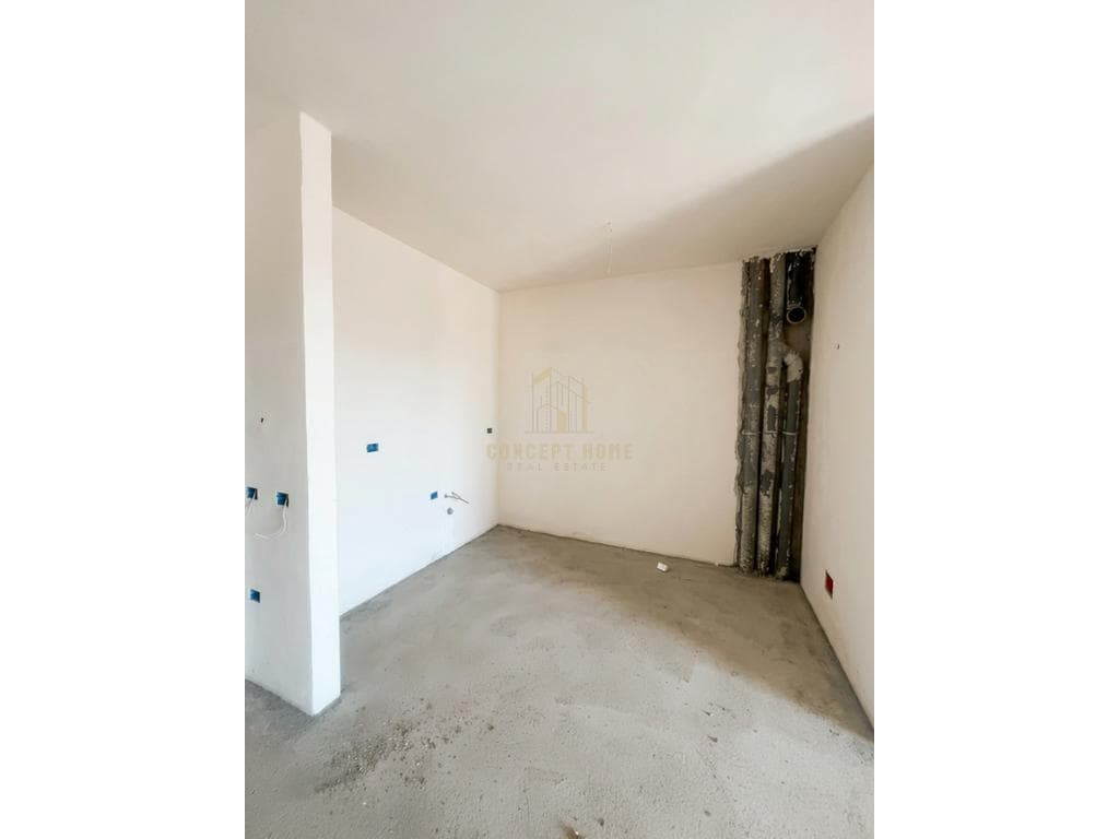 Shitet Apartament 1+1 ne 3