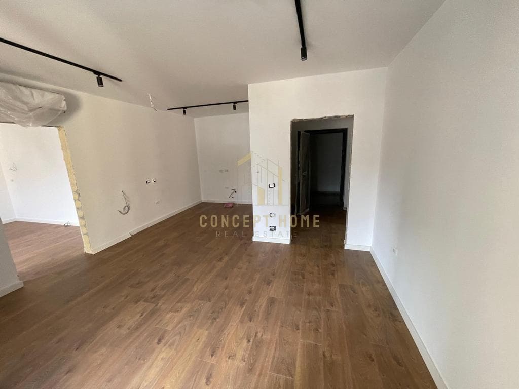 Jepet me qera apartament 1+1 tek 2