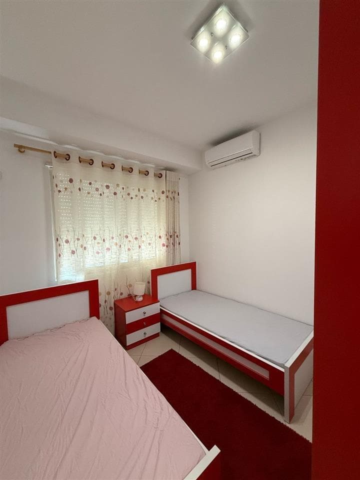 Jepet me qera apartament 2+1 Ne Yzberisht(Golden Park) 4