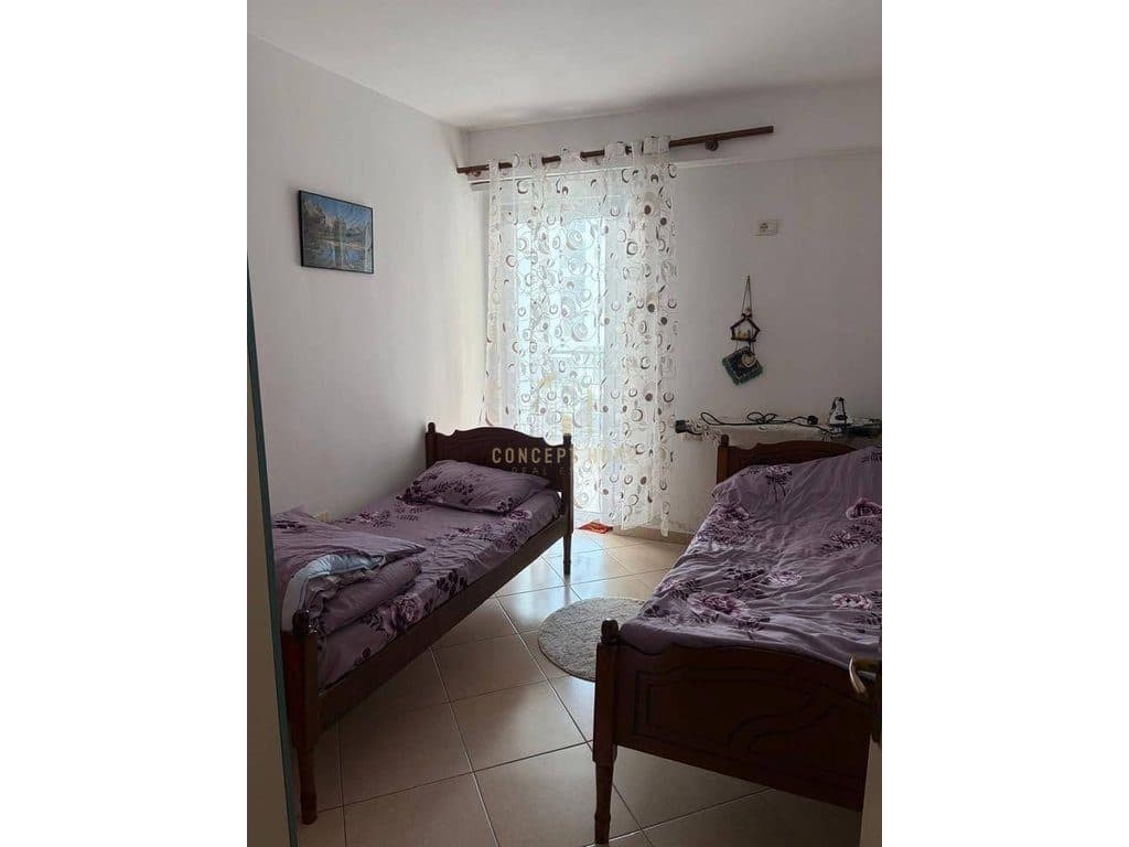 Jepet me qera apartament 3+1+2 tek Bulevardi i ri 3