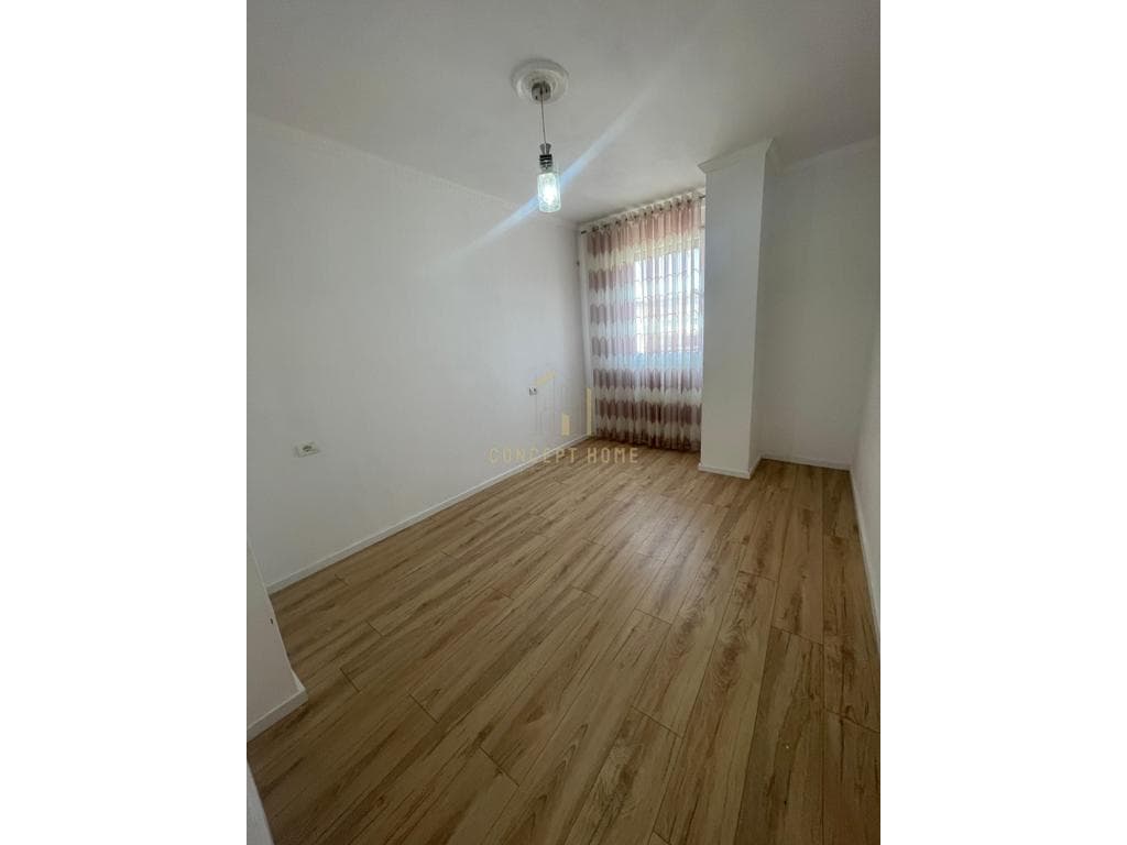 Shitet apartament 1+1 Yzberisht 2