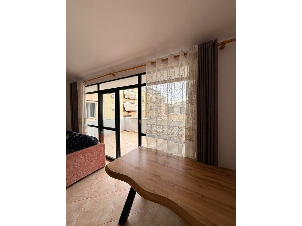 Apartament 2+1 Me Qira tek Komuna Parisit Qendra Kristal, Tiranë - 600€ | 123 m² 4