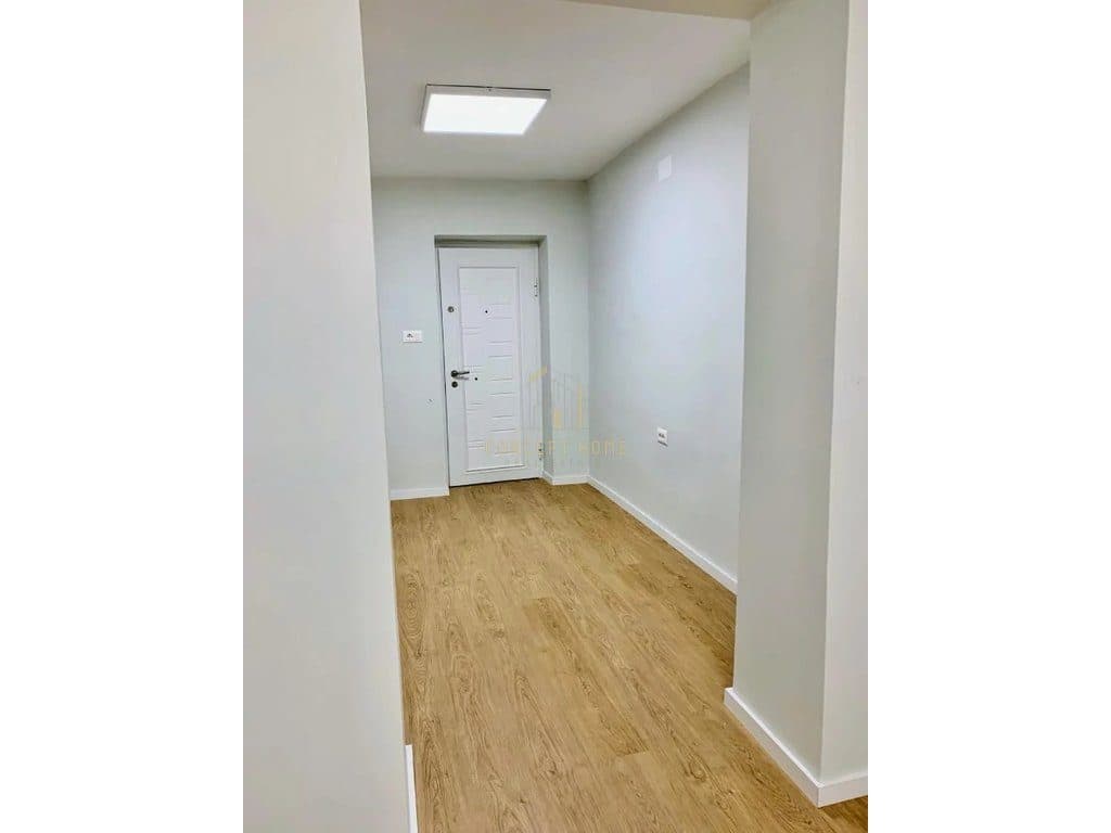 Jepet me qera Apartament 1+1 ne Bllok 4