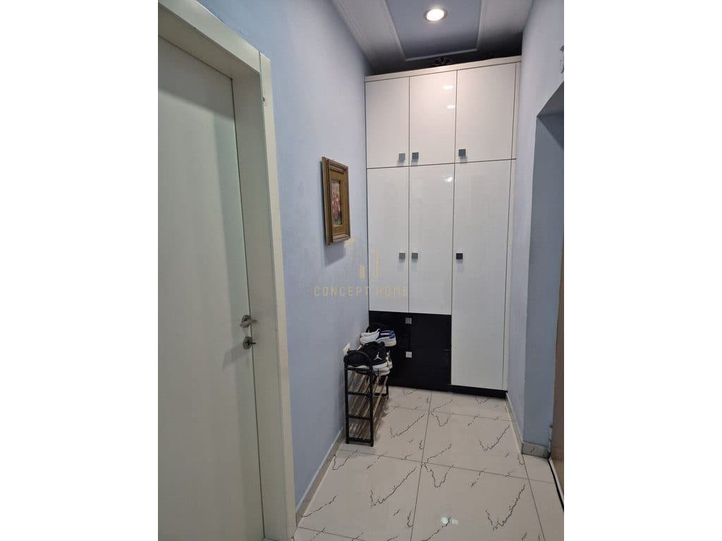 Jepet me qera Apartament 2+1 ne Ali Dem 4