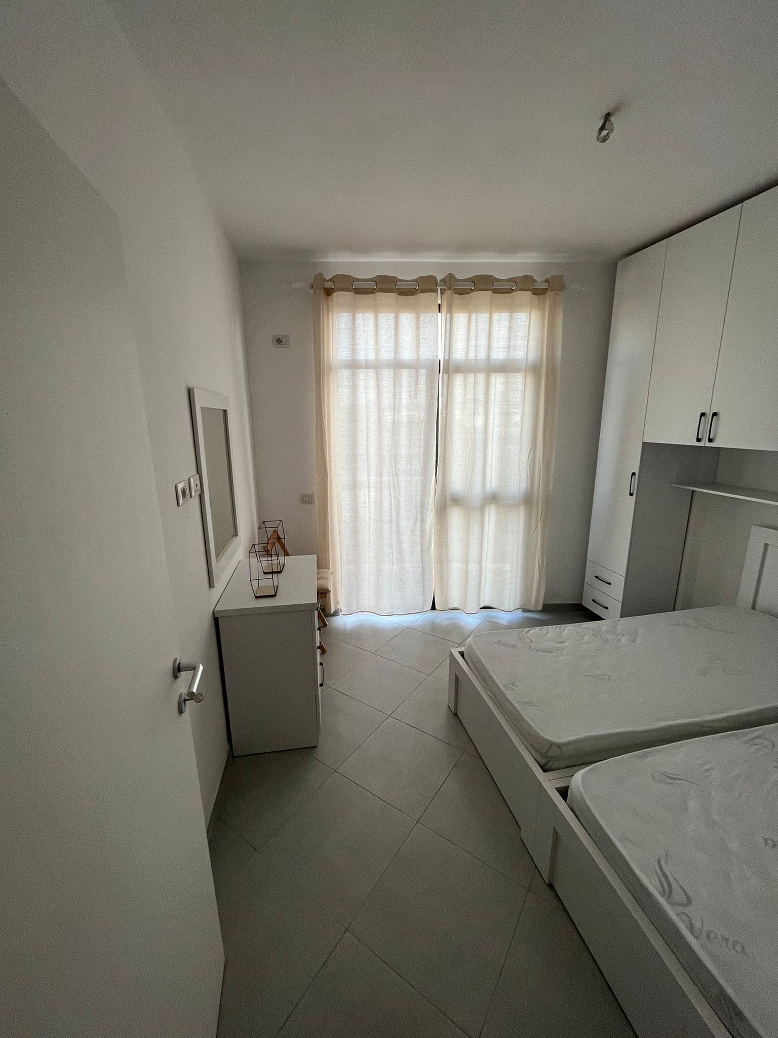 Jepet me qera apartament 1+1 pran QSUT 2